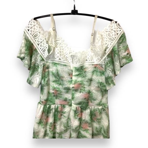 Disney Juniors Charming Dapper Days Floral Cold Shoulder Lace Dress, sz S - Picture 8 of 12